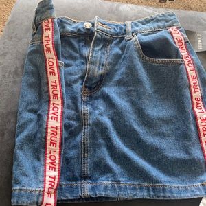 Denim skirt